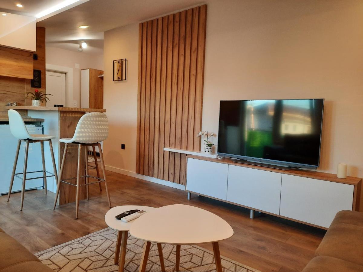 Dream Home, Free Garage Ni 外观 照片